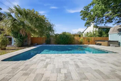 3921 W Bay To Bay Boulevard Tampa FL 33629