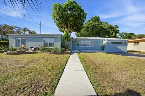 3921 W Bay To Bay Boulevard Tampa FL 33629