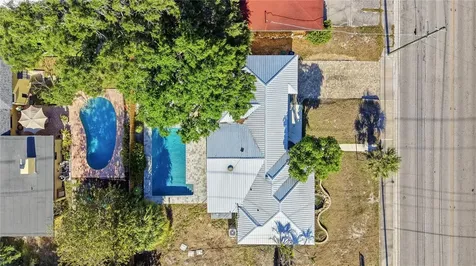 3921 W Bay To Bay Boulevard Tampa FL 33629