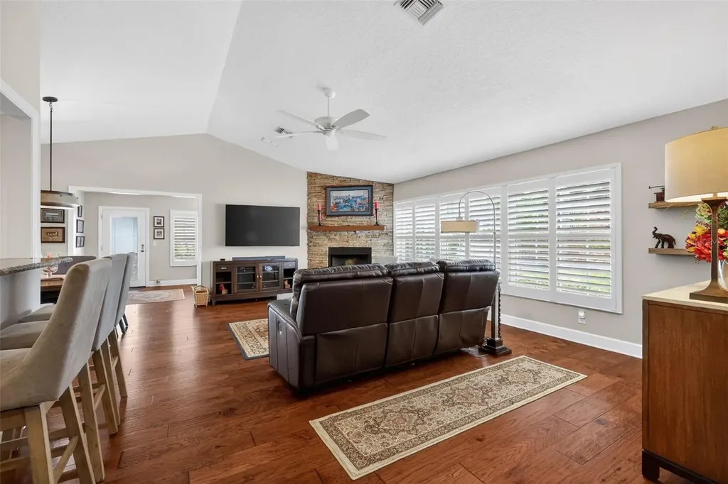 605 Sandlake Court Mount Dora FL 32757