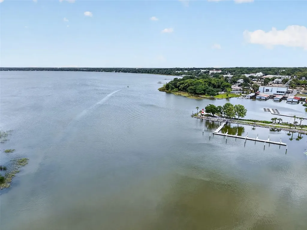 605 Sandlake Court Mount Dora FL 32757