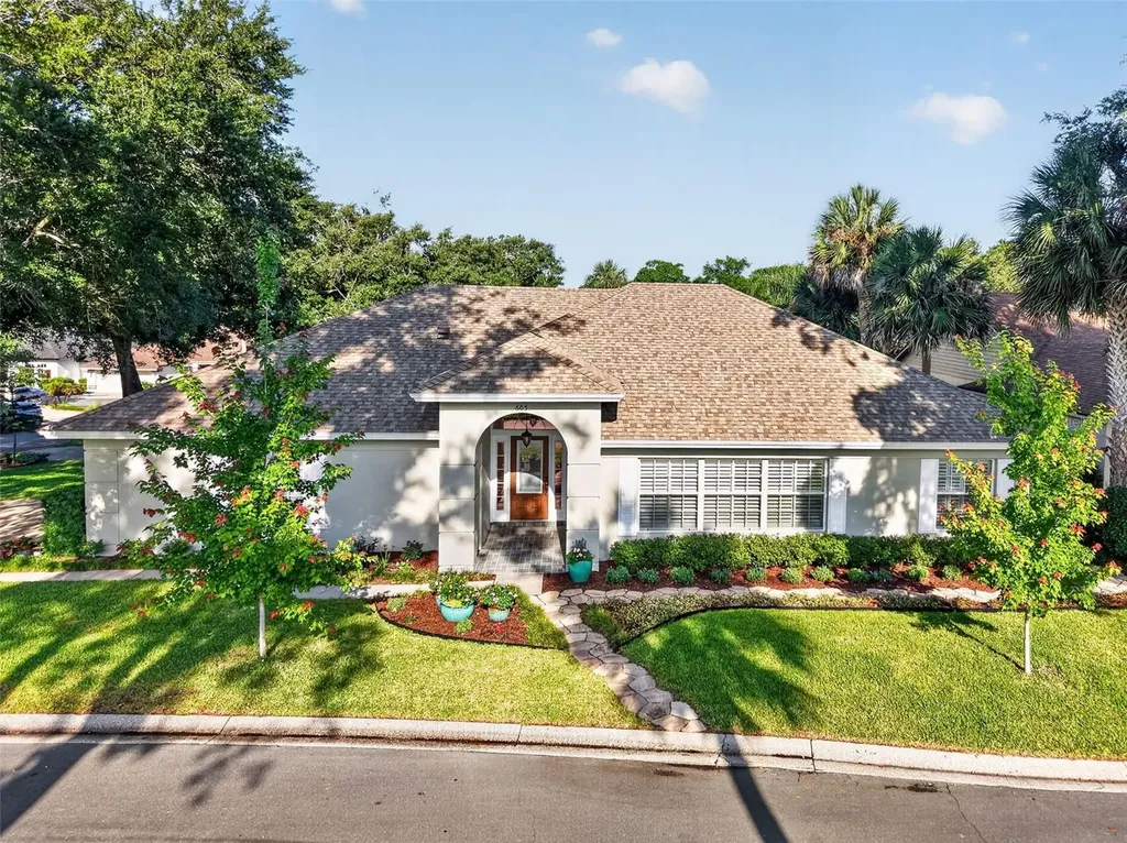 605 Sandlake Court Mount Dora FL 32757