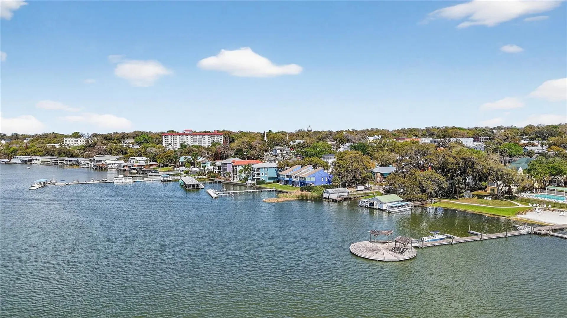 605 Sandlake Court Mount Dora FL 32757