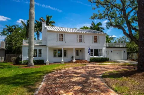 108 26th Street NW Bradenton FL 34205