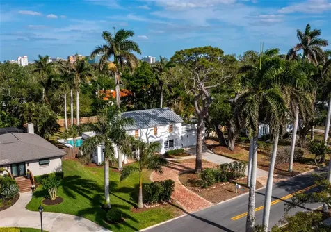 108 26th Street NW Bradenton FL 34205