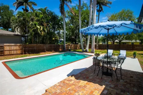 108 26th Street NW Bradenton FL 34205