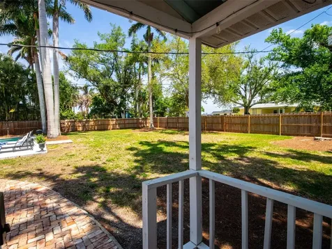 108 26th Street NW Bradenton FL 34205