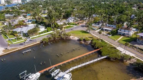 108 26th Street NW Bradenton FL 34205