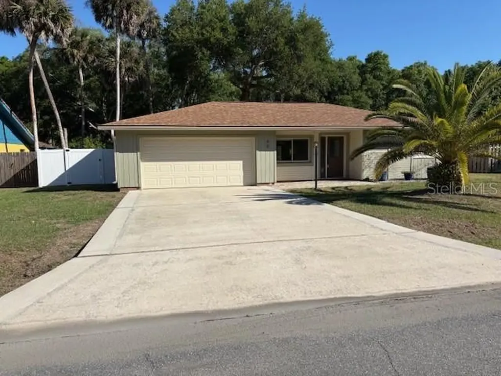 40 Bay Spring Place Palm Coast FL 32137