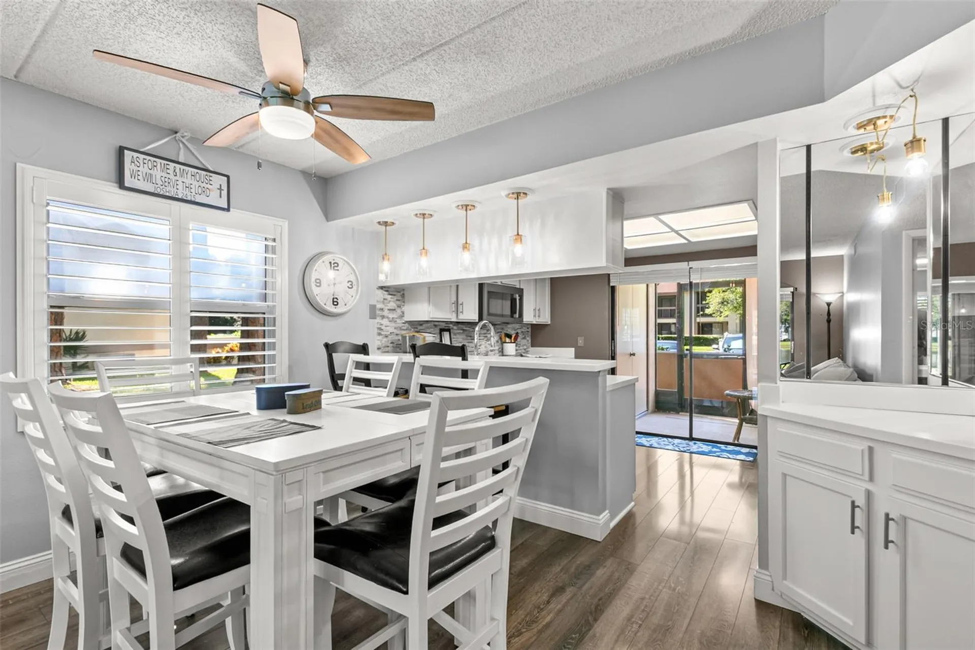 237 Woodlake Wynde Oldsmar FL 34677