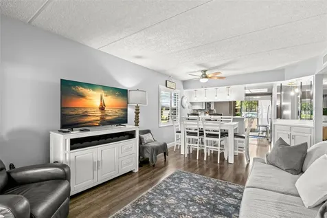 237 Woodlake Wynde Oldsmar FL 34677