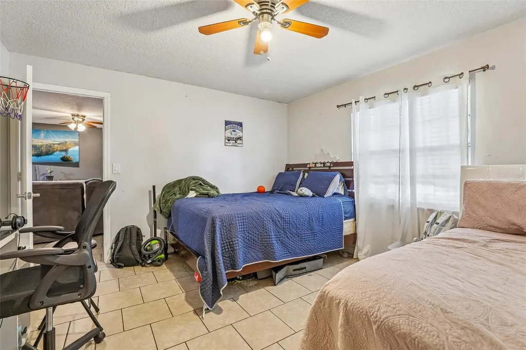 1526 Tangelo Circle Kissimmee FL 34746