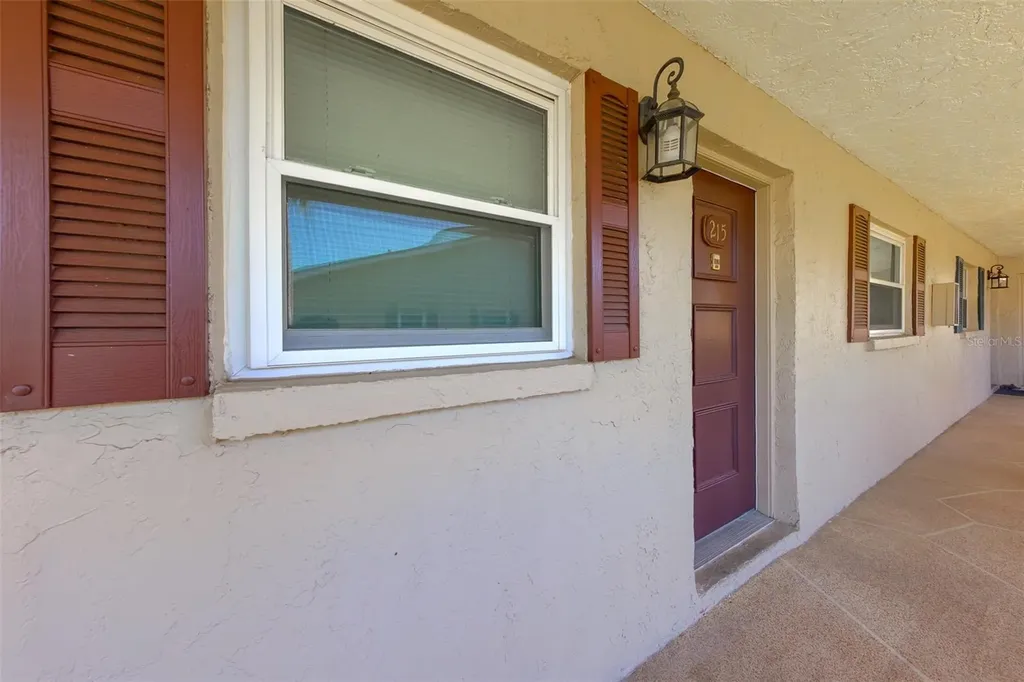 9881 113th Street Seminole FL 33772