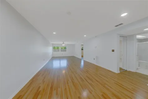 9881 113th Street Seminole FL 33772