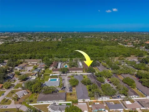 9881 113th Street Seminole FL 33772