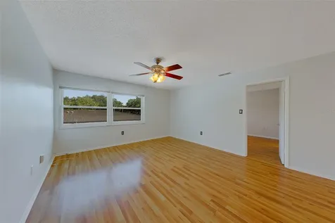 9881 113th Street Seminole FL 33772