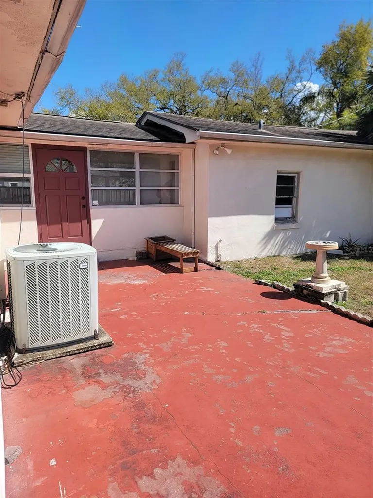 3720 4th Avenue N St Petersburg FL 33713