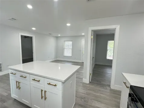 6405 S Manhattan Avenue Tampa FL 33616