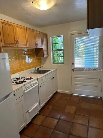 2120 E Washington Street Orlando FL 32803