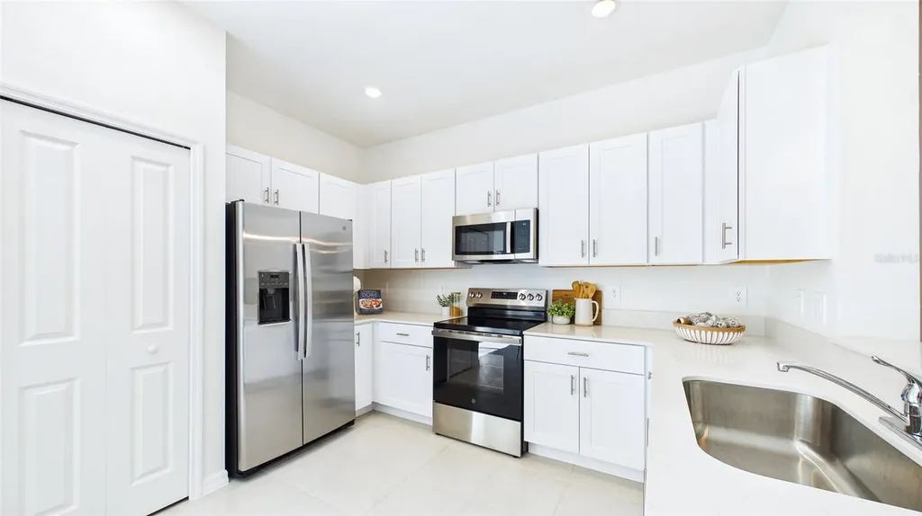 212 27th Street SE Ruskin FL 33570