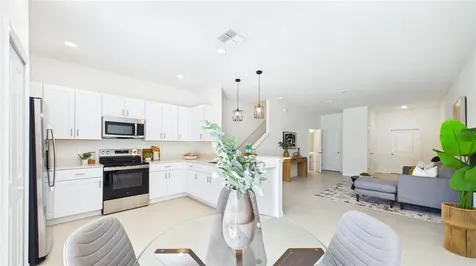 212 27th Street SE Ruskin FL 33570