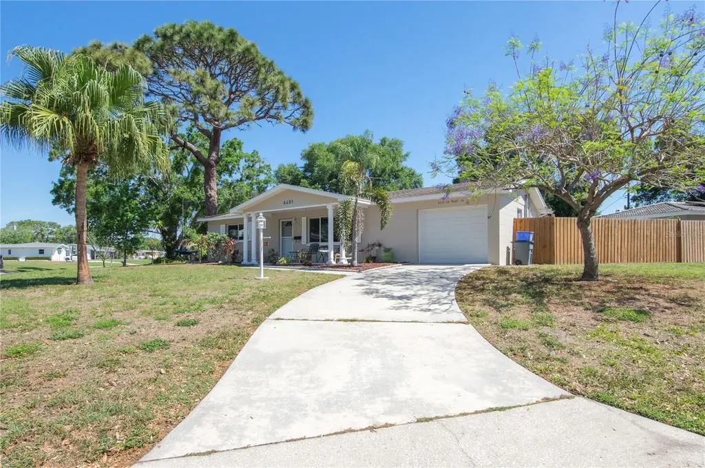6401 26th Way N St Petersburg FL 33702