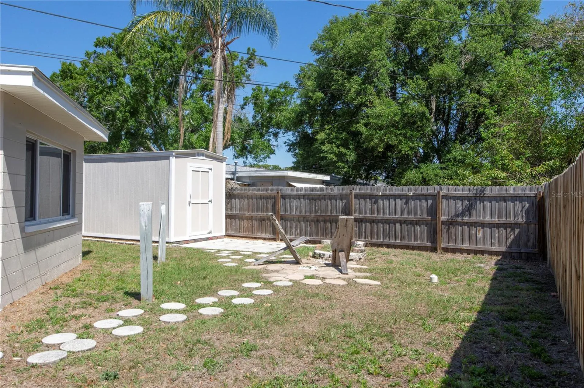 6401 26th Way N St Petersburg FL 33702