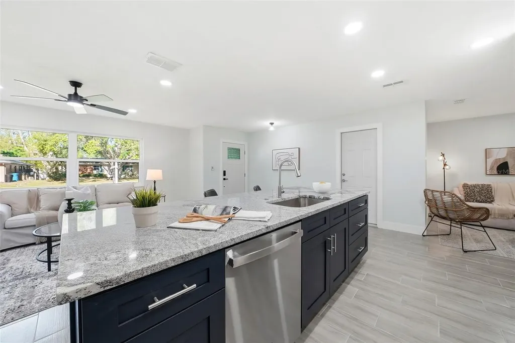5611 Venetian Boulevard NE St Petersburg FL 33703