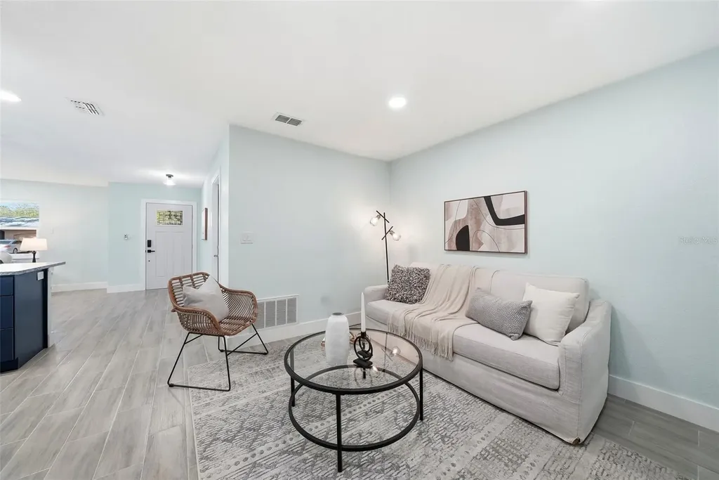 5611 Venetian Boulevard NE St Petersburg FL 33703