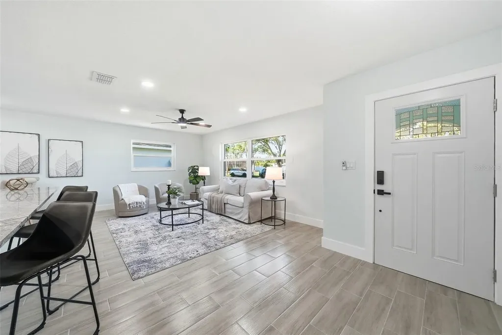 5611 Venetian Boulevard NE St Petersburg FL 33703