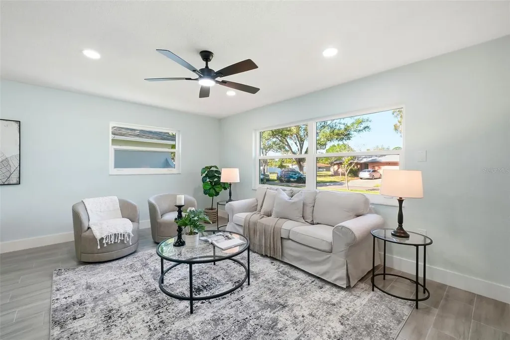 5611 Venetian Boulevard NE St Petersburg FL 33703