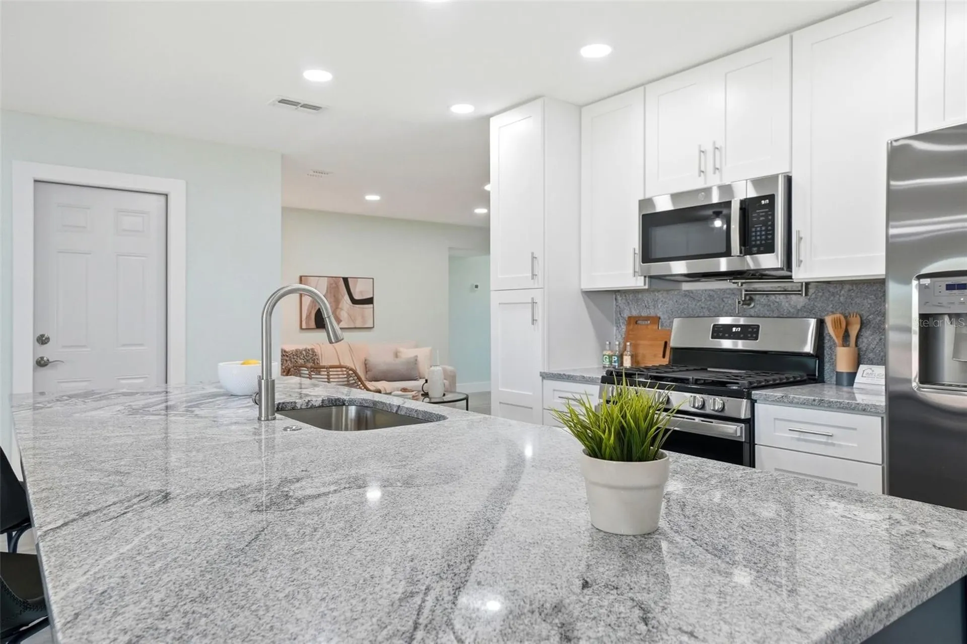 5611 Venetian Boulevard NE St Petersburg FL 33703