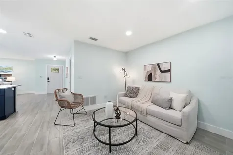 5611 Venetian Boulevard NE St Petersburg FL 33703