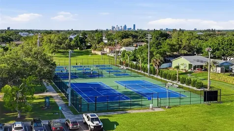 5611 Venetian Boulevard NE St Petersburg FL 33703
