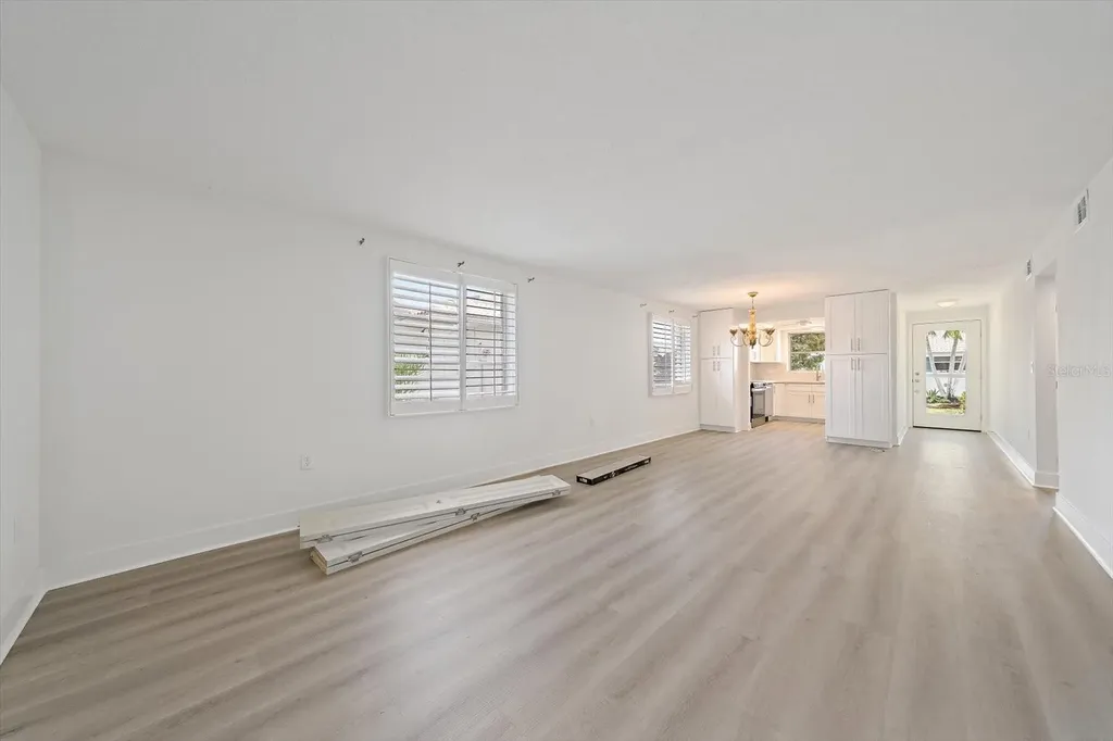 597 Spanish Drive N Longboat Key FL 34228
