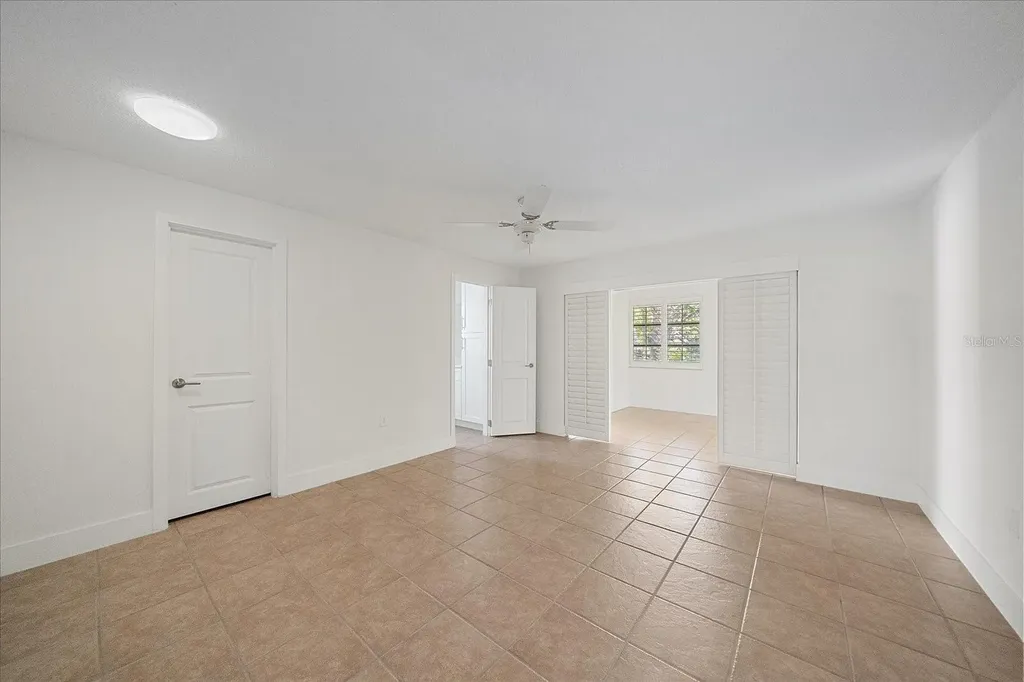 597 Spanish Drive N Longboat Key FL 34228