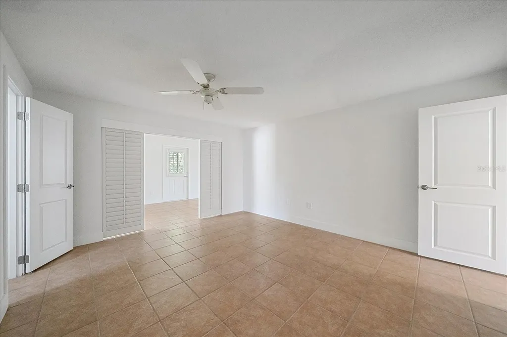 597 Spanish Drive N Longboat Key FL 34228