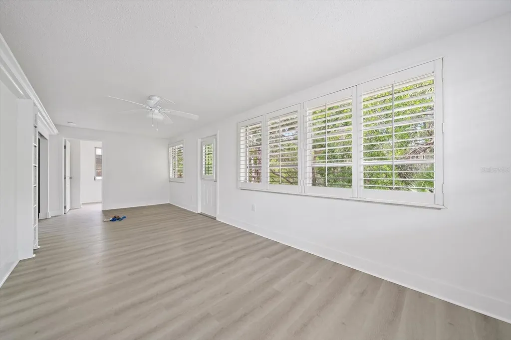 597 Spanish Drive N Longboat Key FL 34228