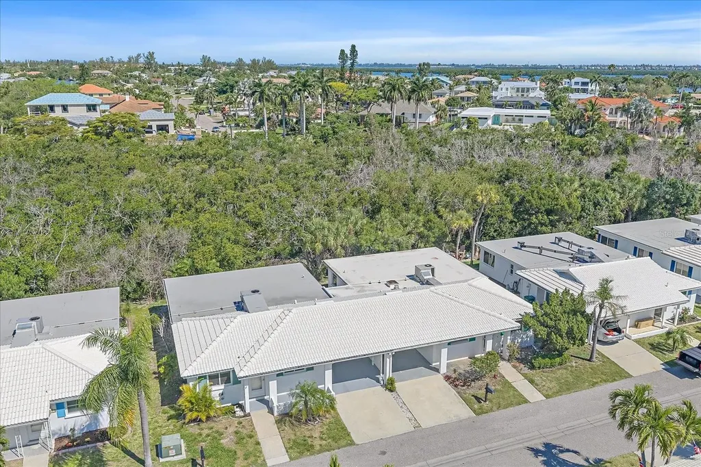 597 Spanish Drive N Longboat Key FL 34228