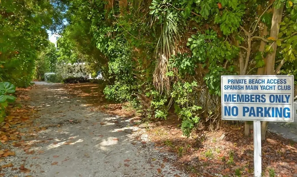 597 Spanish Drive N Longboat Key FL 34228