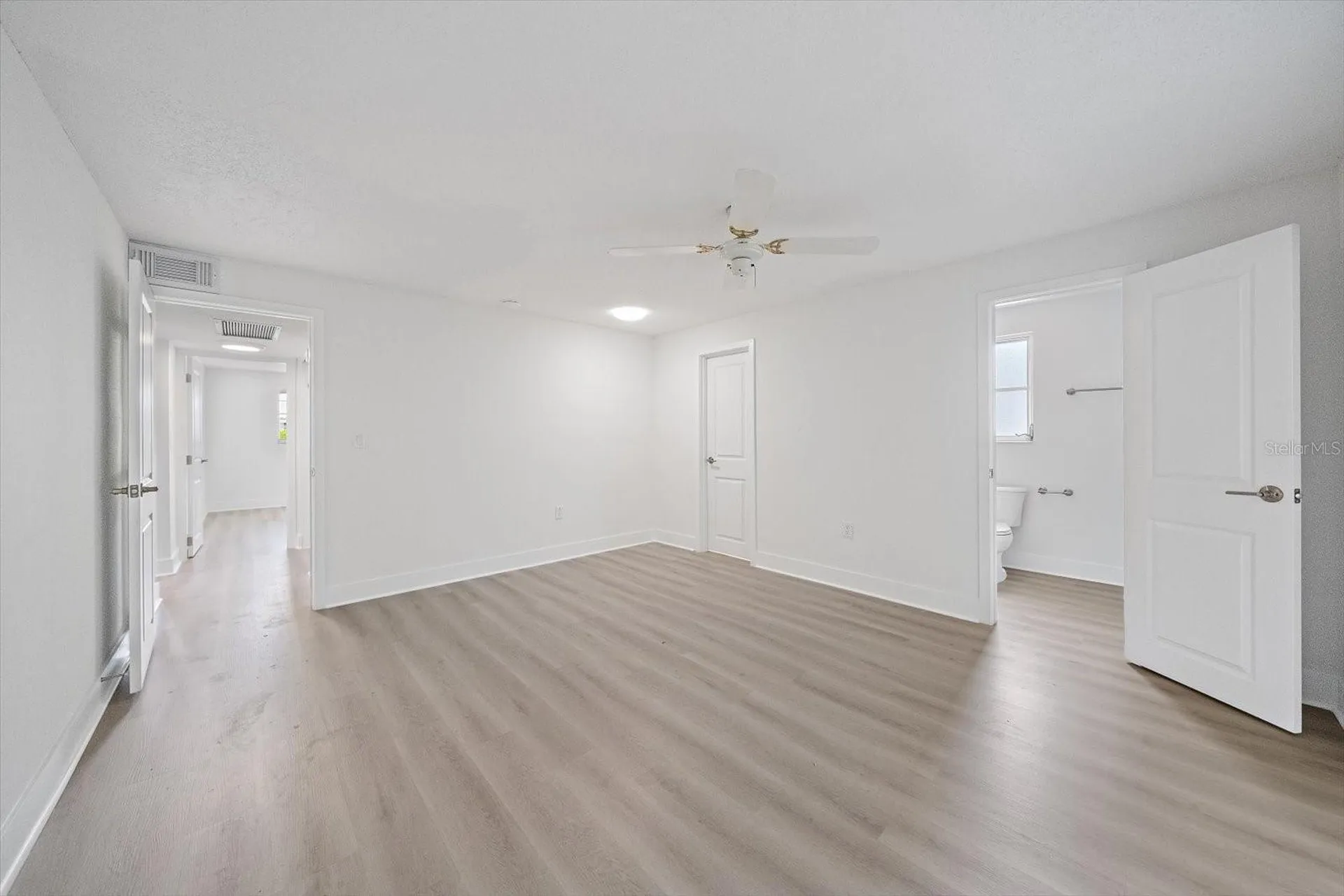 597 Spanish Drive N Longboat Key FL 34228