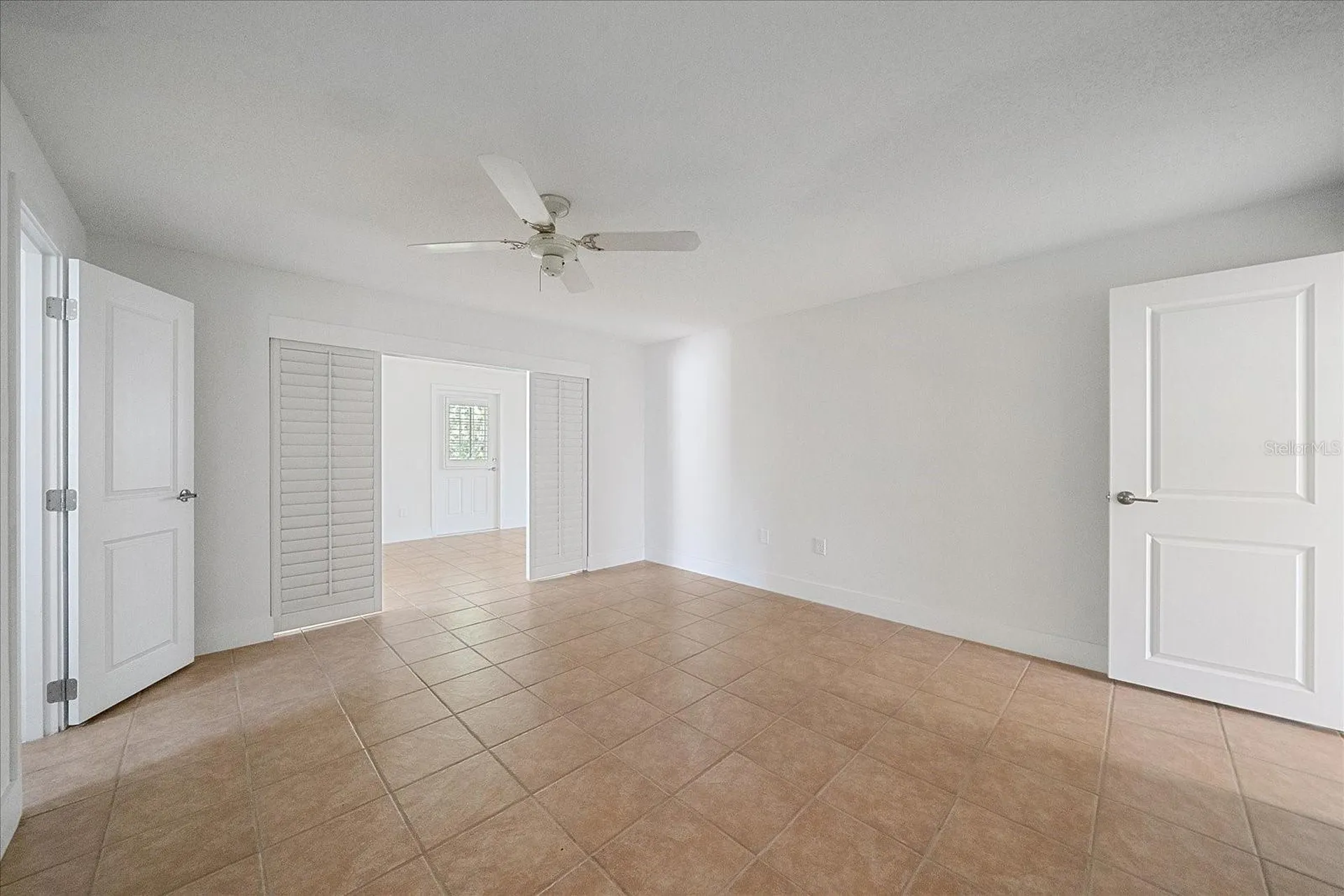 597 Spanish Drive N Longboat Key FL 34228