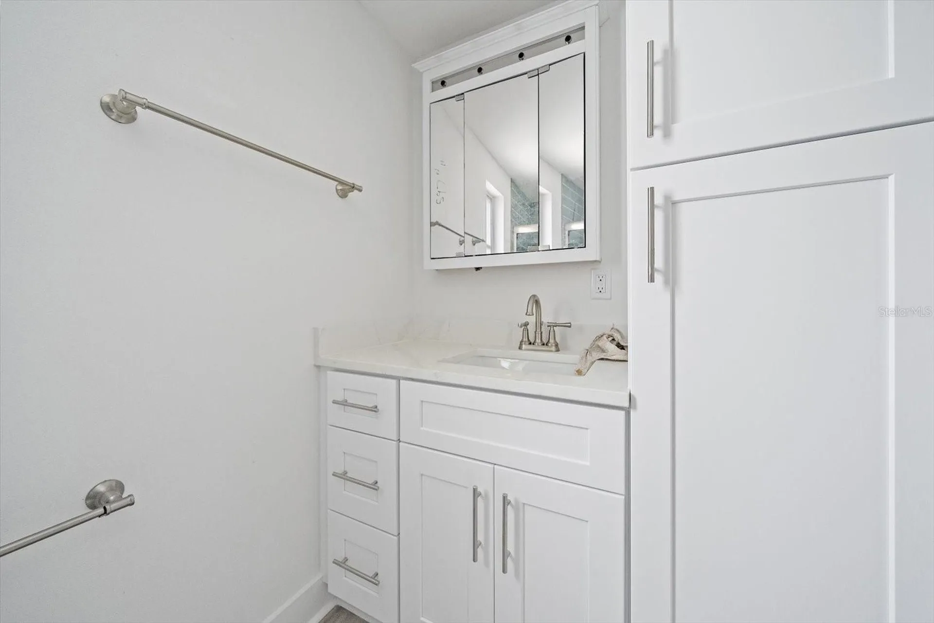 597 Spanish Drive N Longboat Key FL 34228
