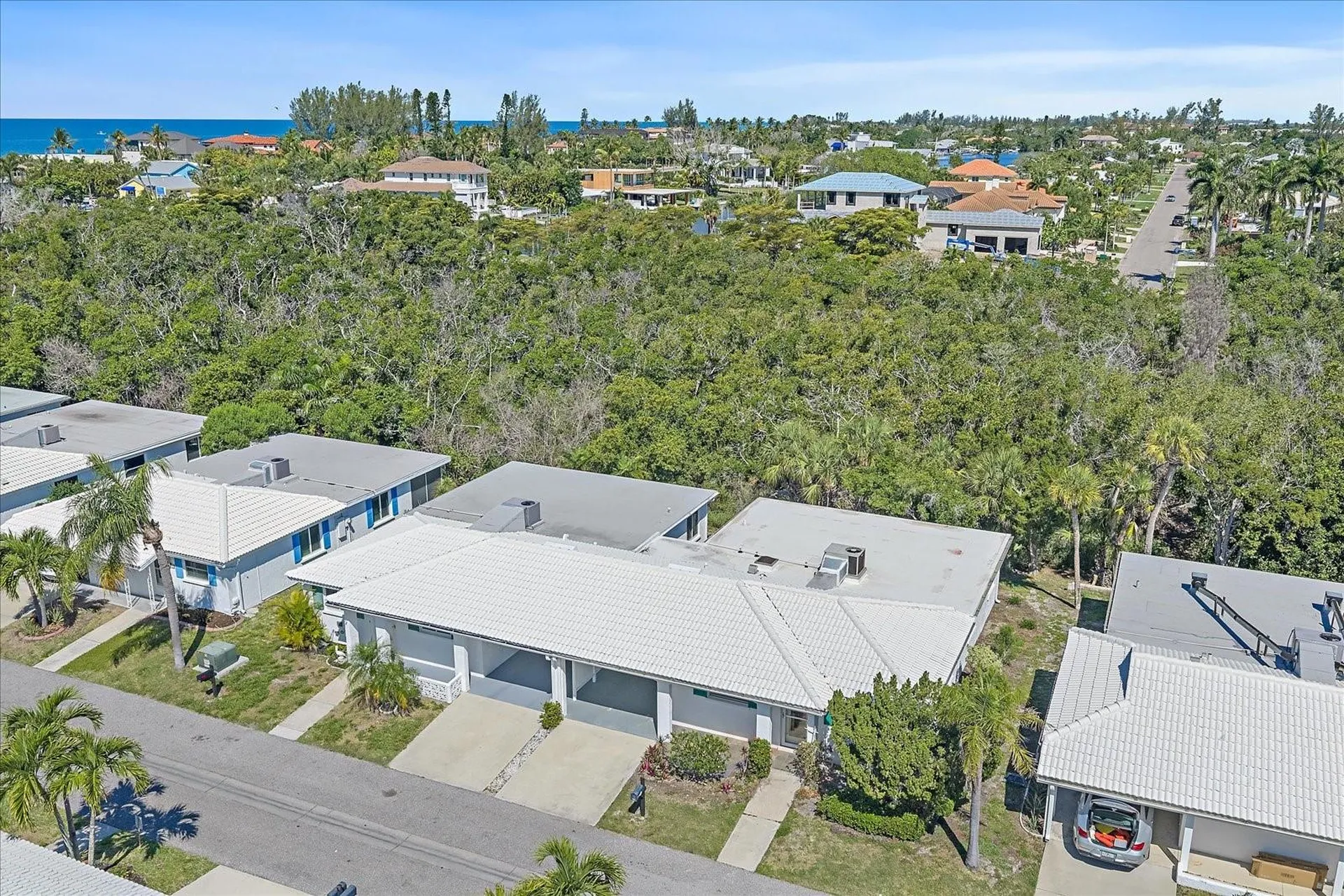 597 Spanish Drive N Longboat Key FL 34228