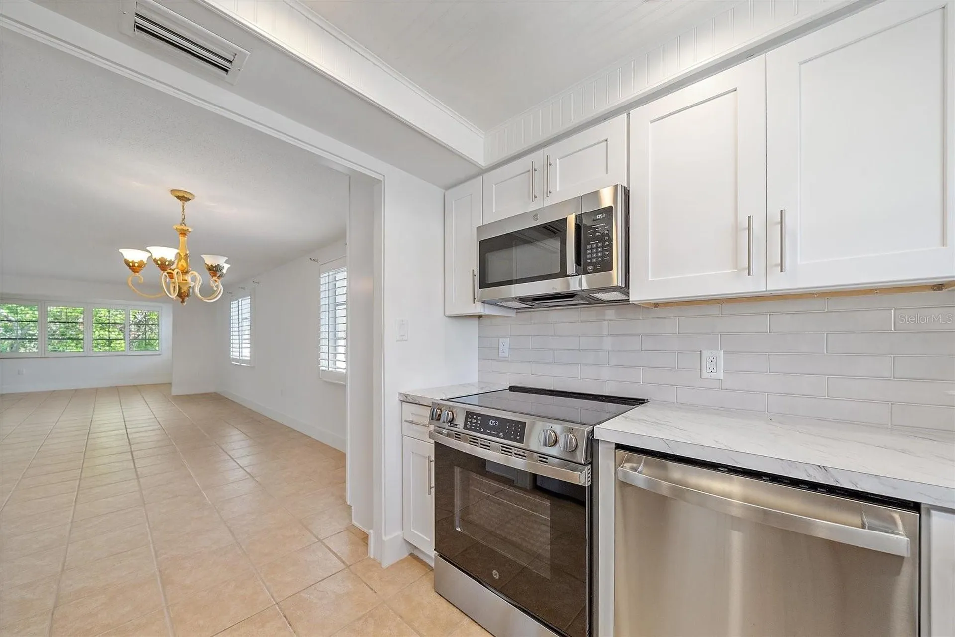 597 Spanish Drive N Longboat Key FL 34228