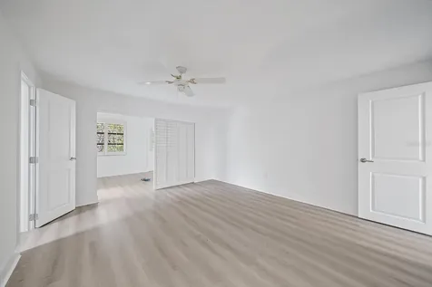 597 Spanish Drive N Longboat Key FL 34228