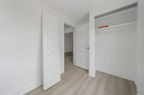 597 Spanish Drive N Longboat Key FL 34228