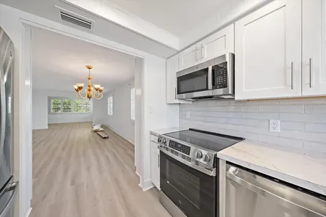 597 Spanish Drive N Longboat Key FL 34228
