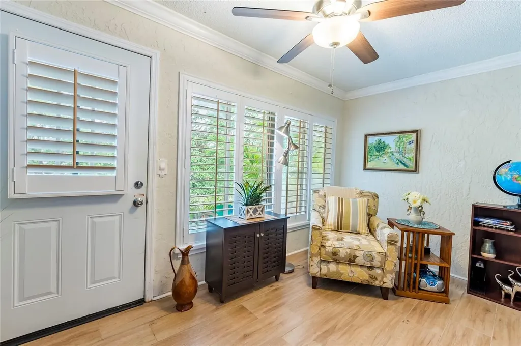 2238 Lark Circle W Palm Harbor FL 34684