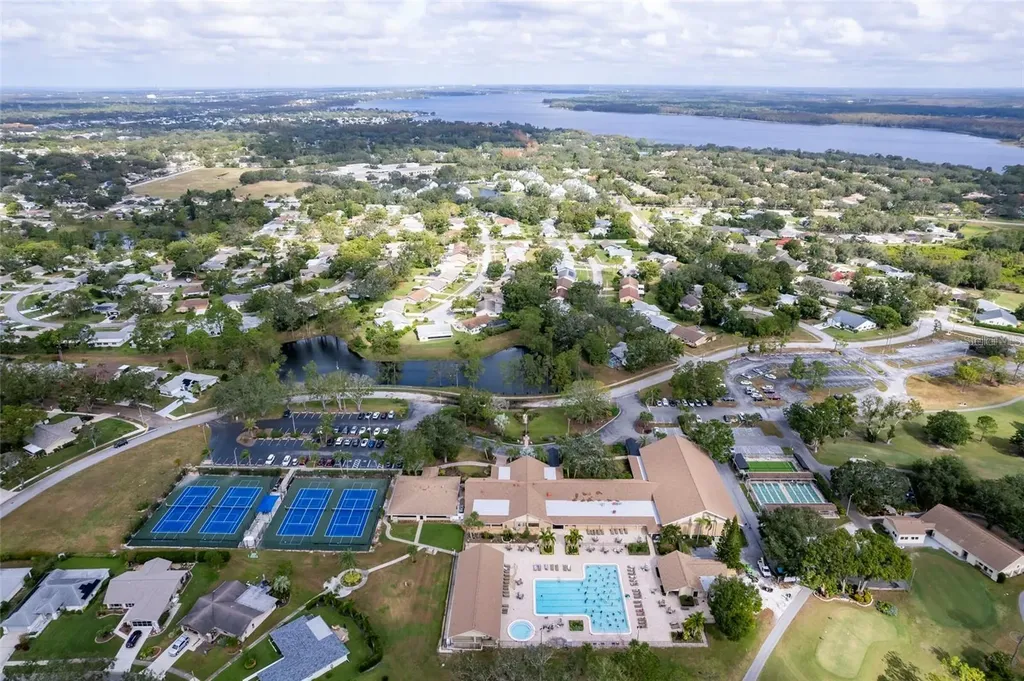 2238 Lark Circle W Palm Harbor FL 34684